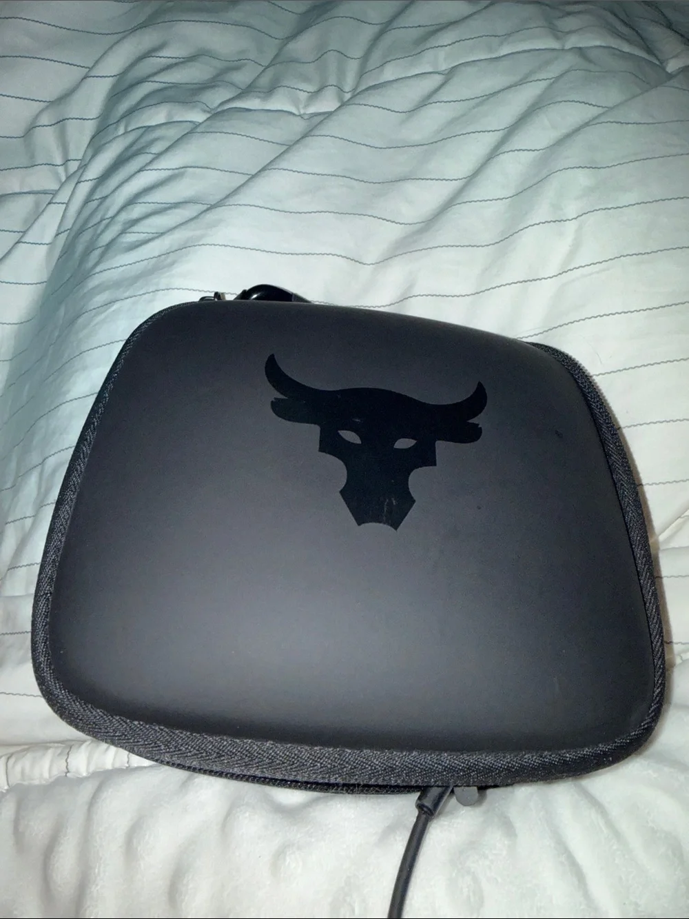 Project Rock Under Armour headset Black Bull Logo Hard Zip Headphone Case
